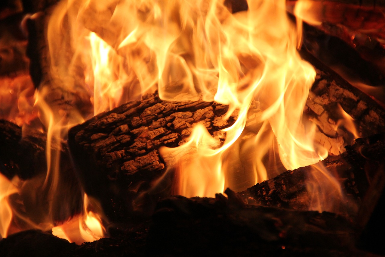 Expert Fireplace Cleaning in Deerfield, IL Professional Fireplace Cleaning Services In Deerfield Illinois